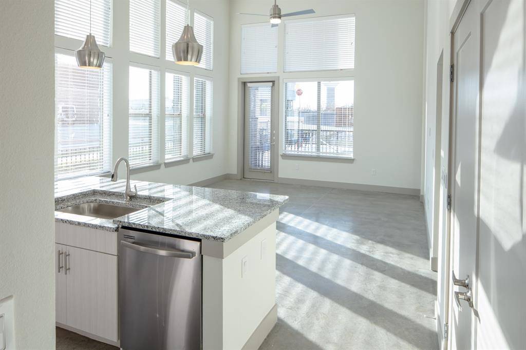 601 N Oak Street #302, Roanoke, TX 76262