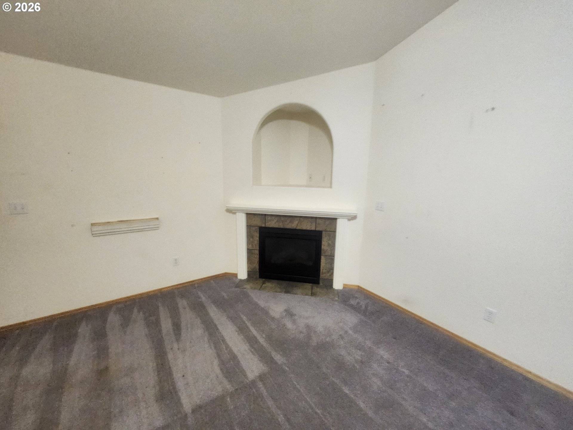 8330 NE 16TH ST, Vancouver, WA 98664