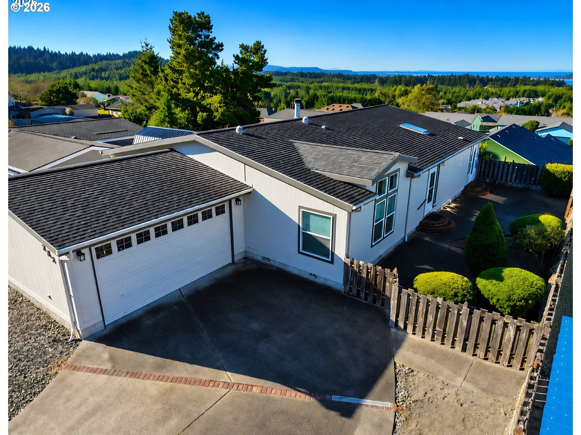 752 DENISE PL, Coos Bay, OR 97420