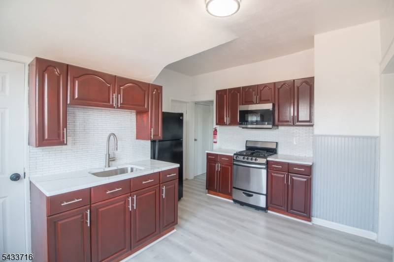 221 Silver Ave #3, Hillside Twp., NJ 07205