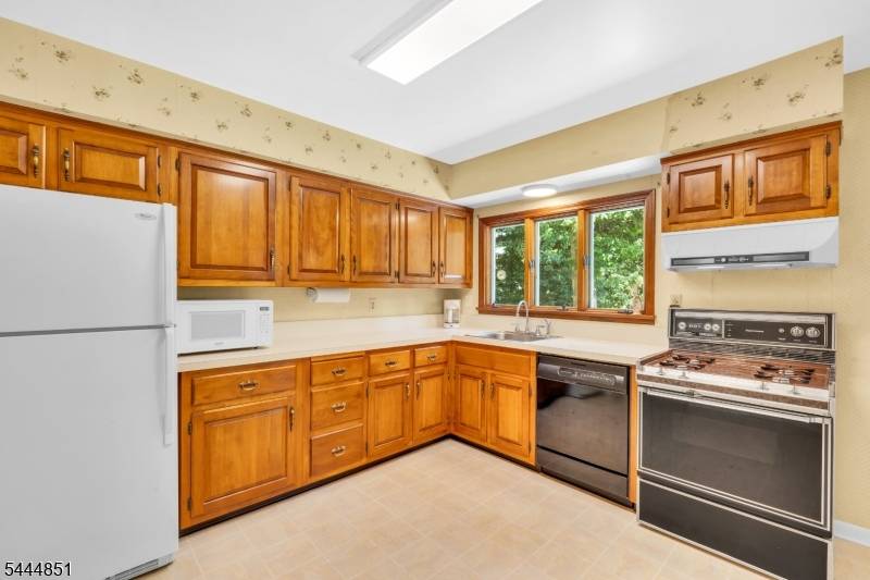 28 Southard Pl, Bernards Twp., NJ 07920