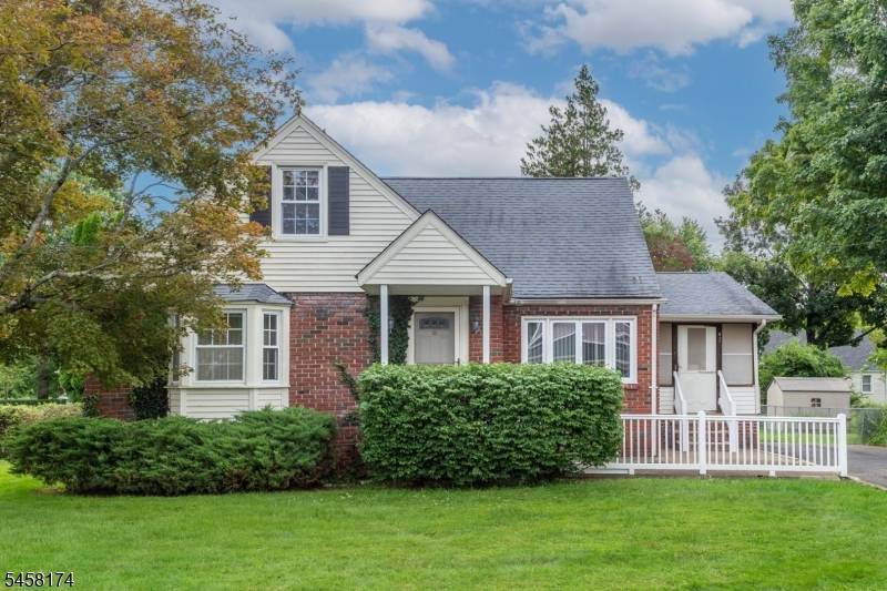 42 Ferro Monte Ave, Roxbury Twp., NJ 07847