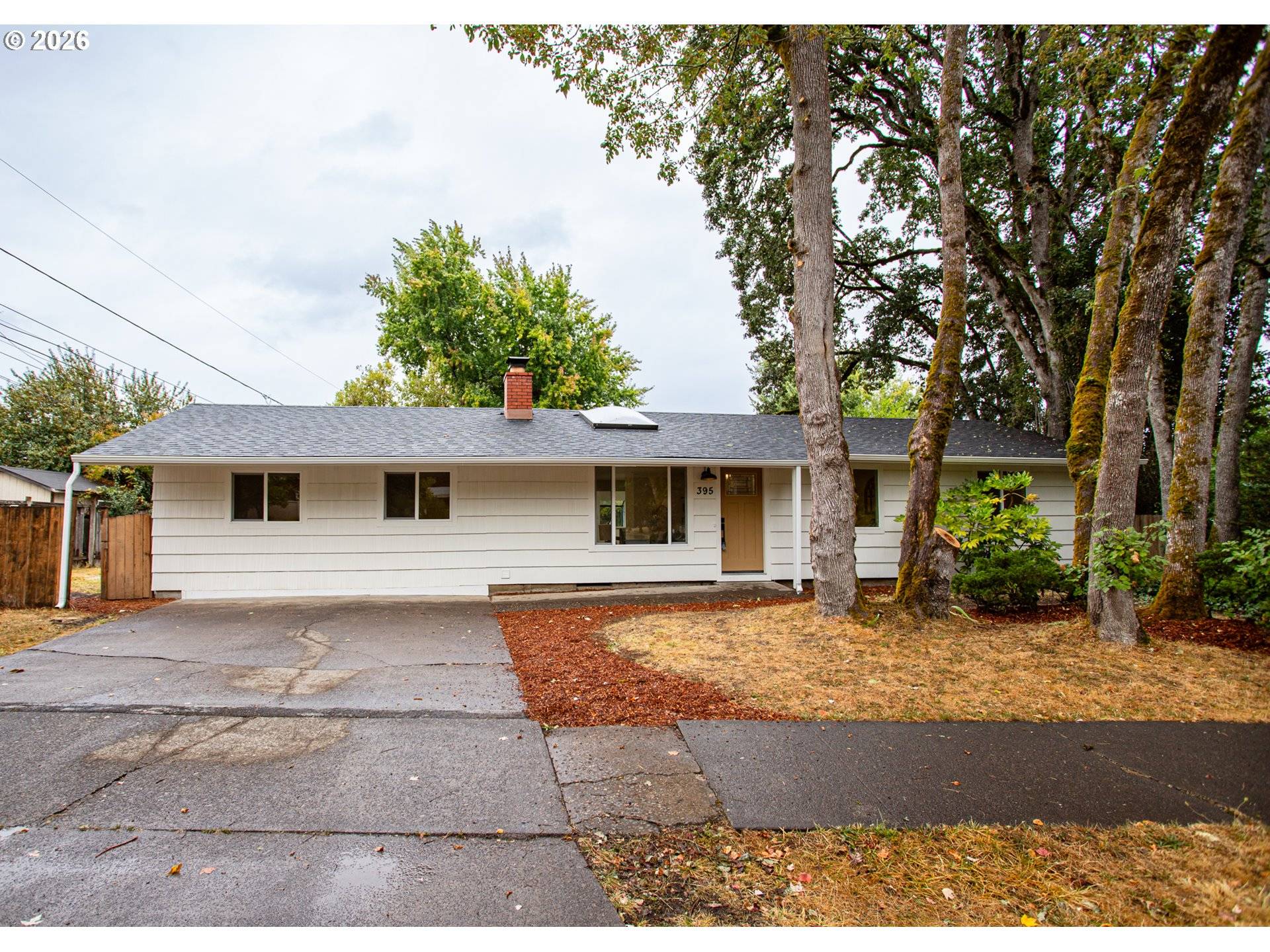 395 E 46TH AVE, Eugene, OR 97405