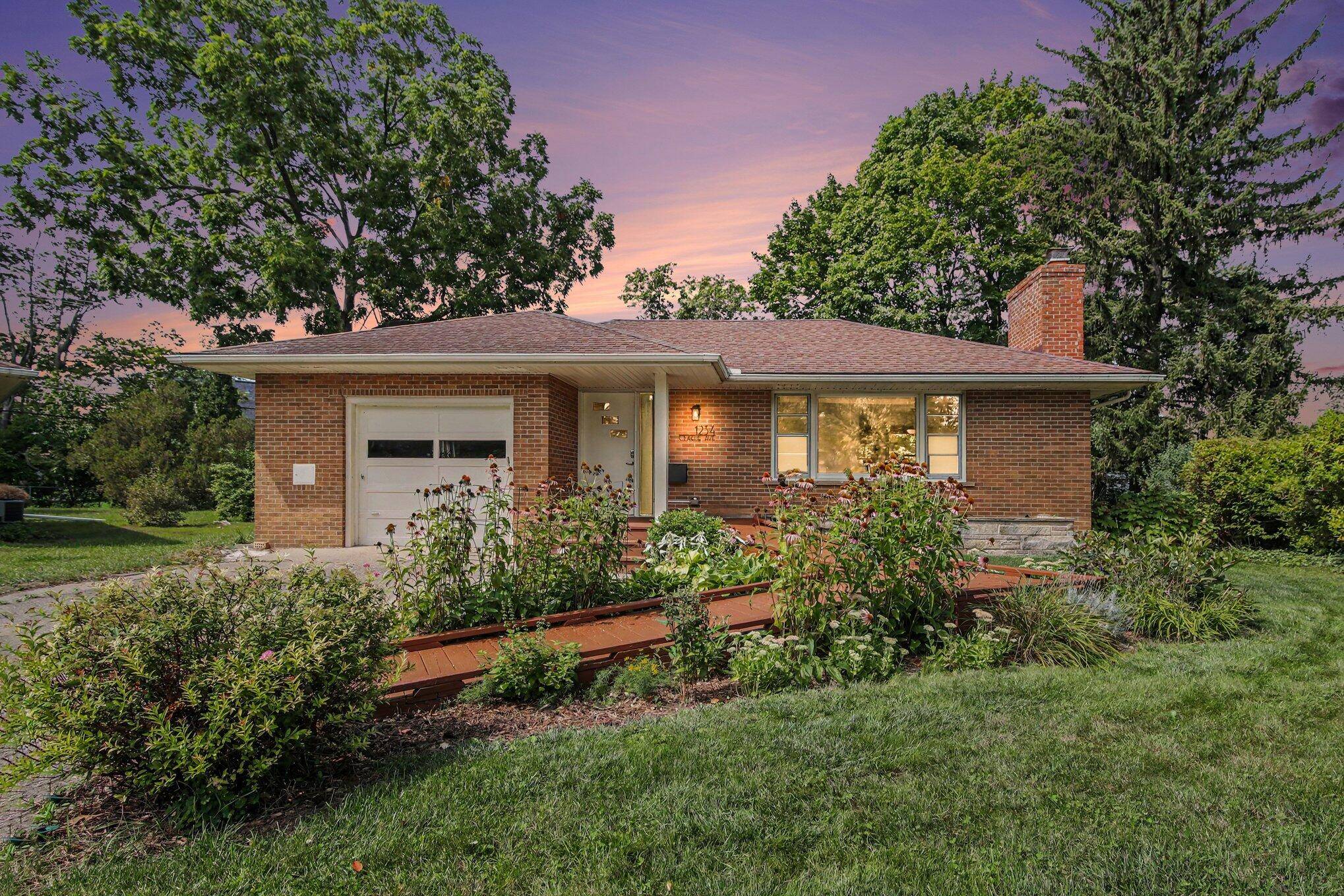 1234 Clague ST, Ann Arbor, MI 48103