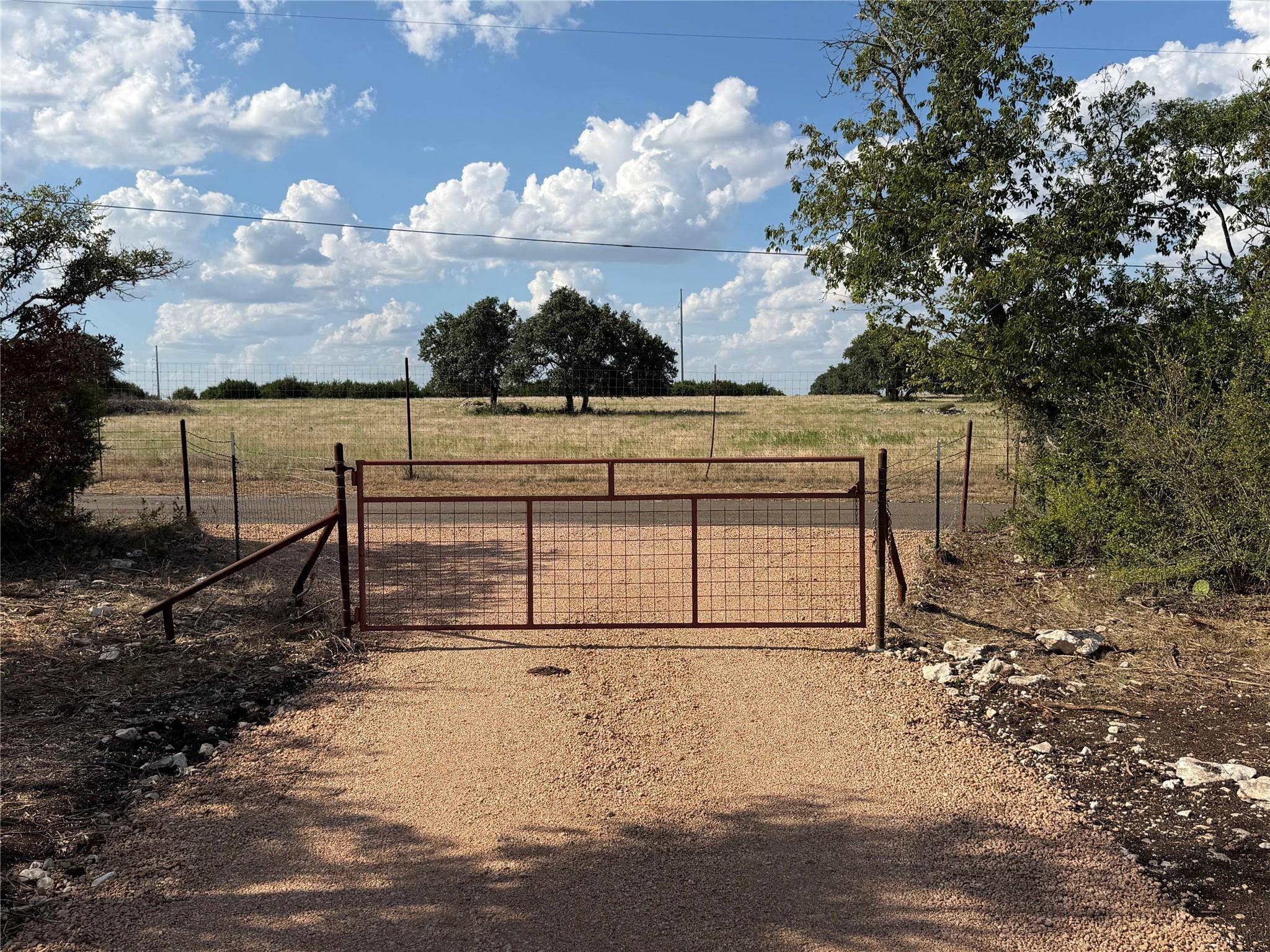 7257 CR 252, Bertram, TX 78605