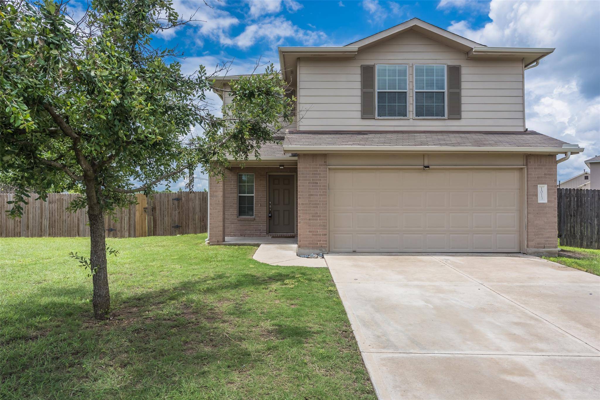 1013 Ranchero RD, Leander, TX 78641