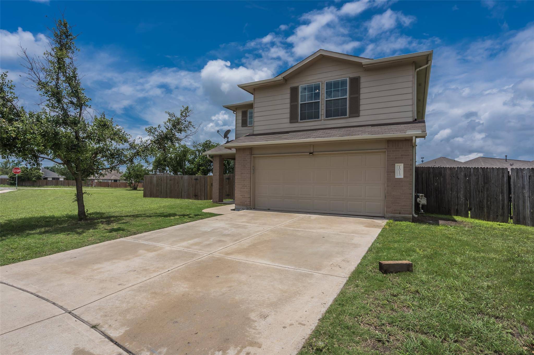 1013 Ranchero RD, Leander, TX 78641