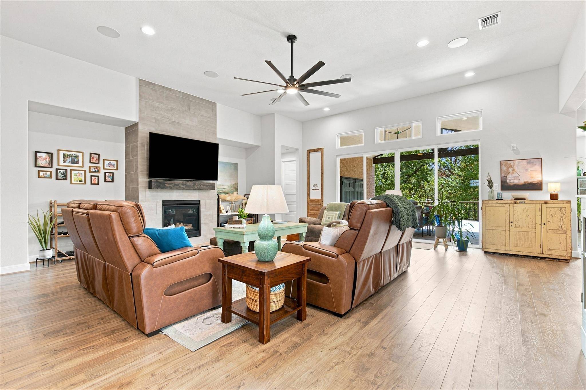 501 Great Lawn CV, Liberty Hill, TX 78642