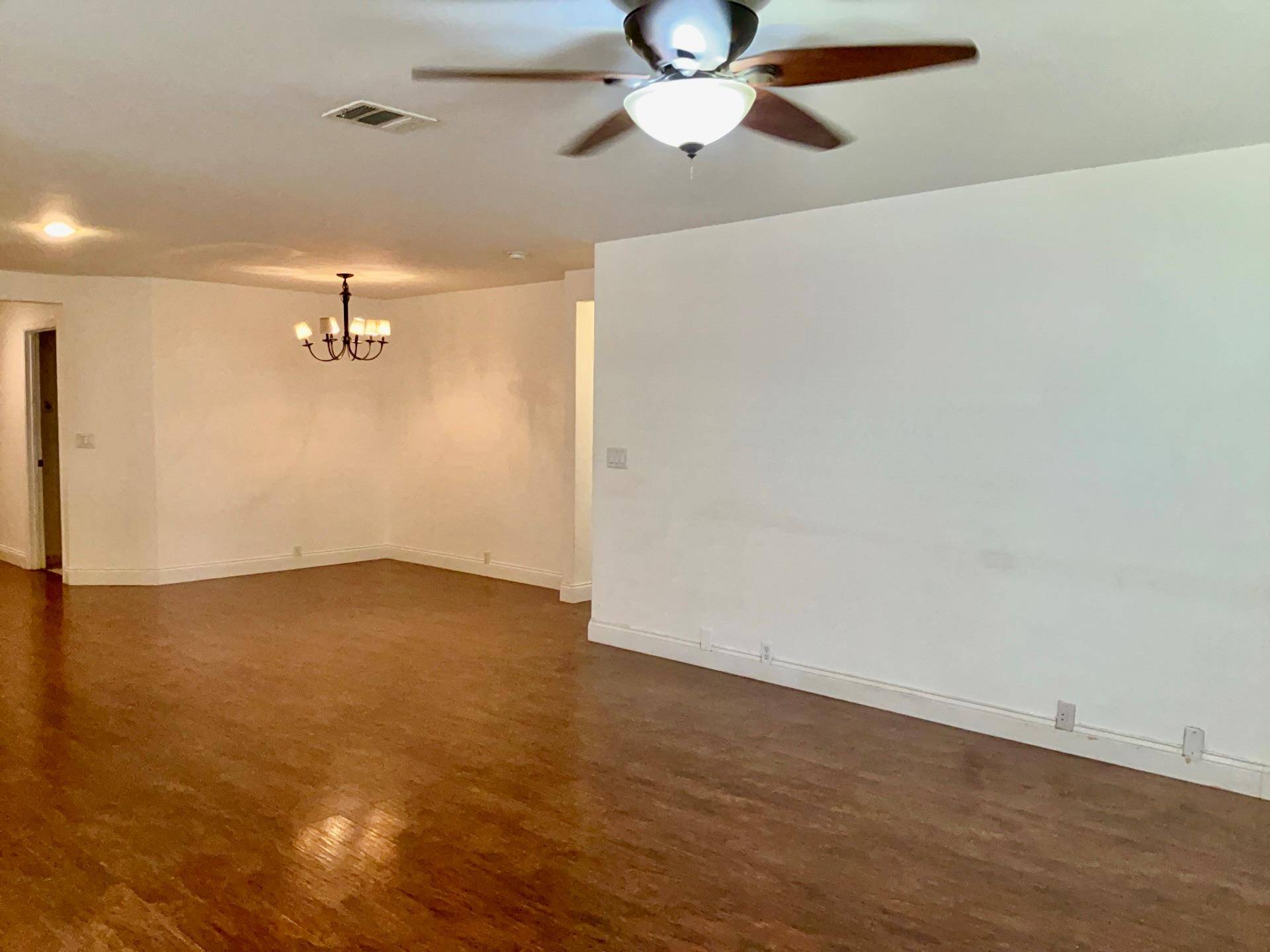 789 Kingfisher LN, Leander, TX 78641