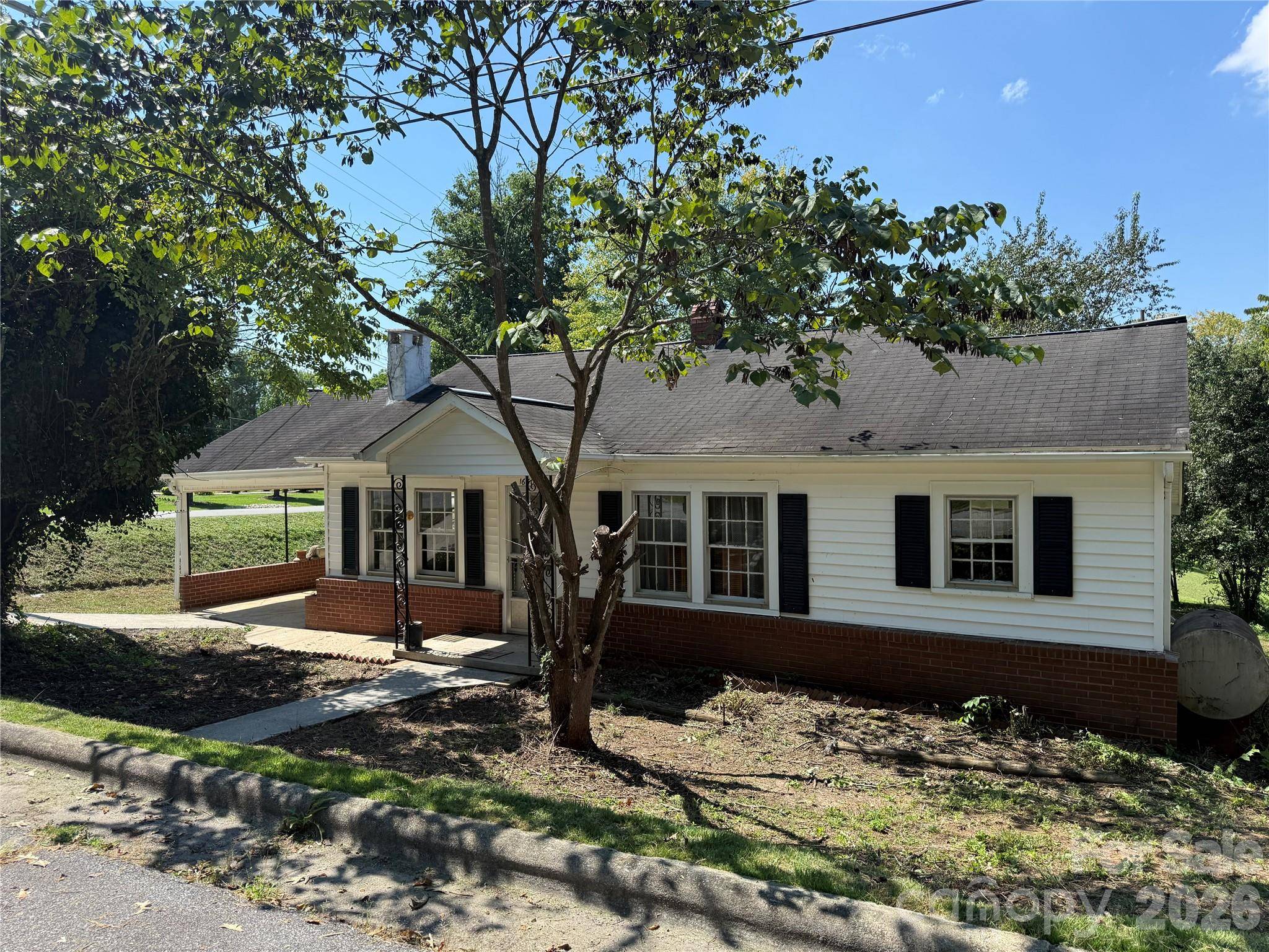 1650 Berkley ST SW, Lenoir, NC 28645
