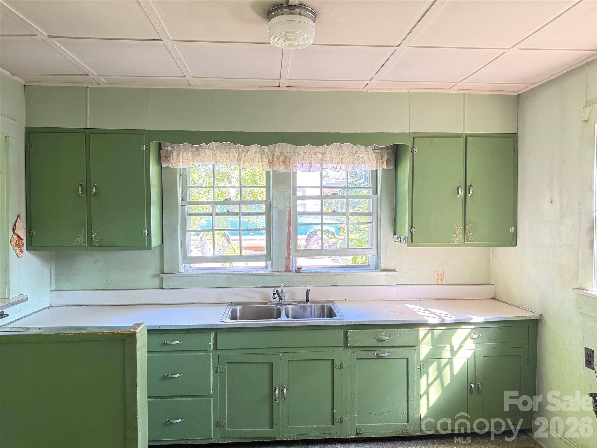 1650 Berkley ST SW, Lenoir, NC 28645
