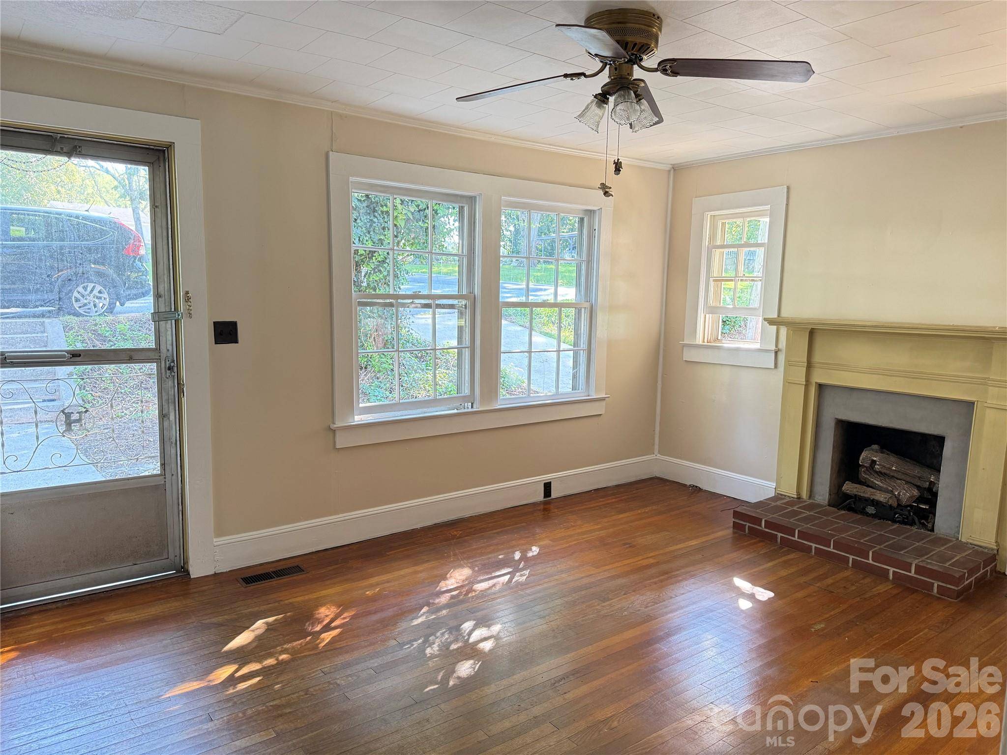 1650 Berkley ST SW, Lenoir, NC 28645