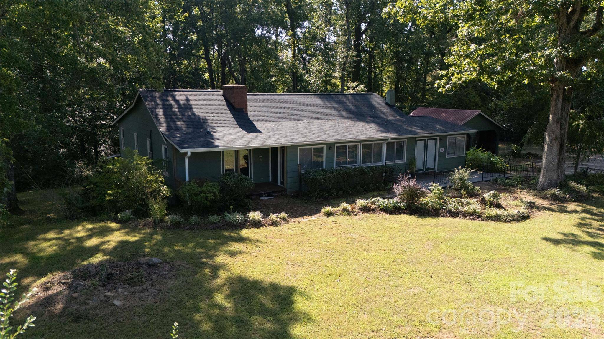 70 Fox Mountain RD, Columbus, NC 28722