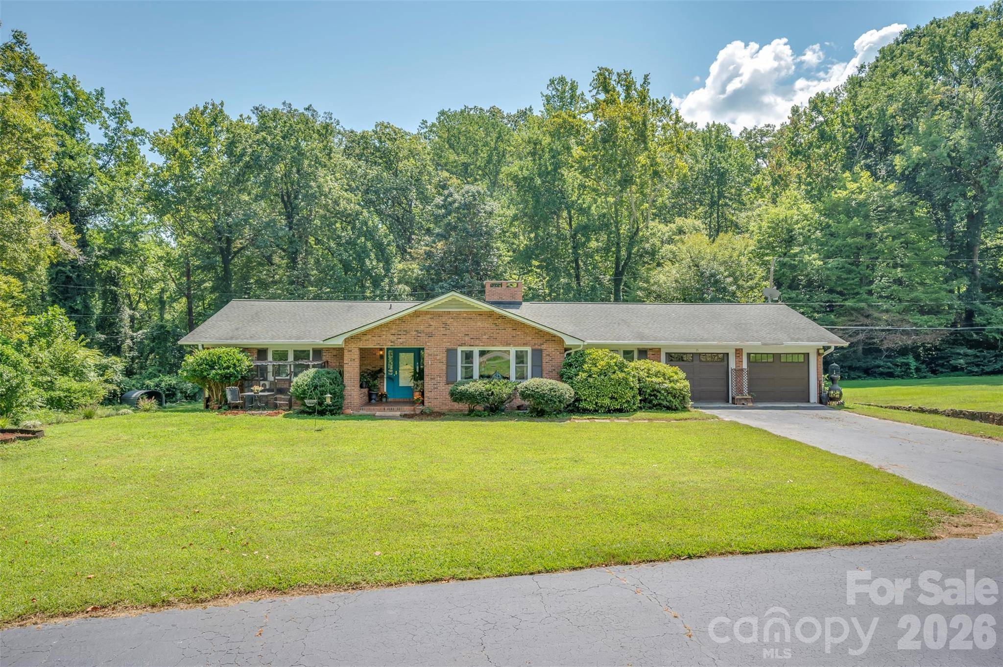 15 Meadowlark DR, Tryon, NC 28782