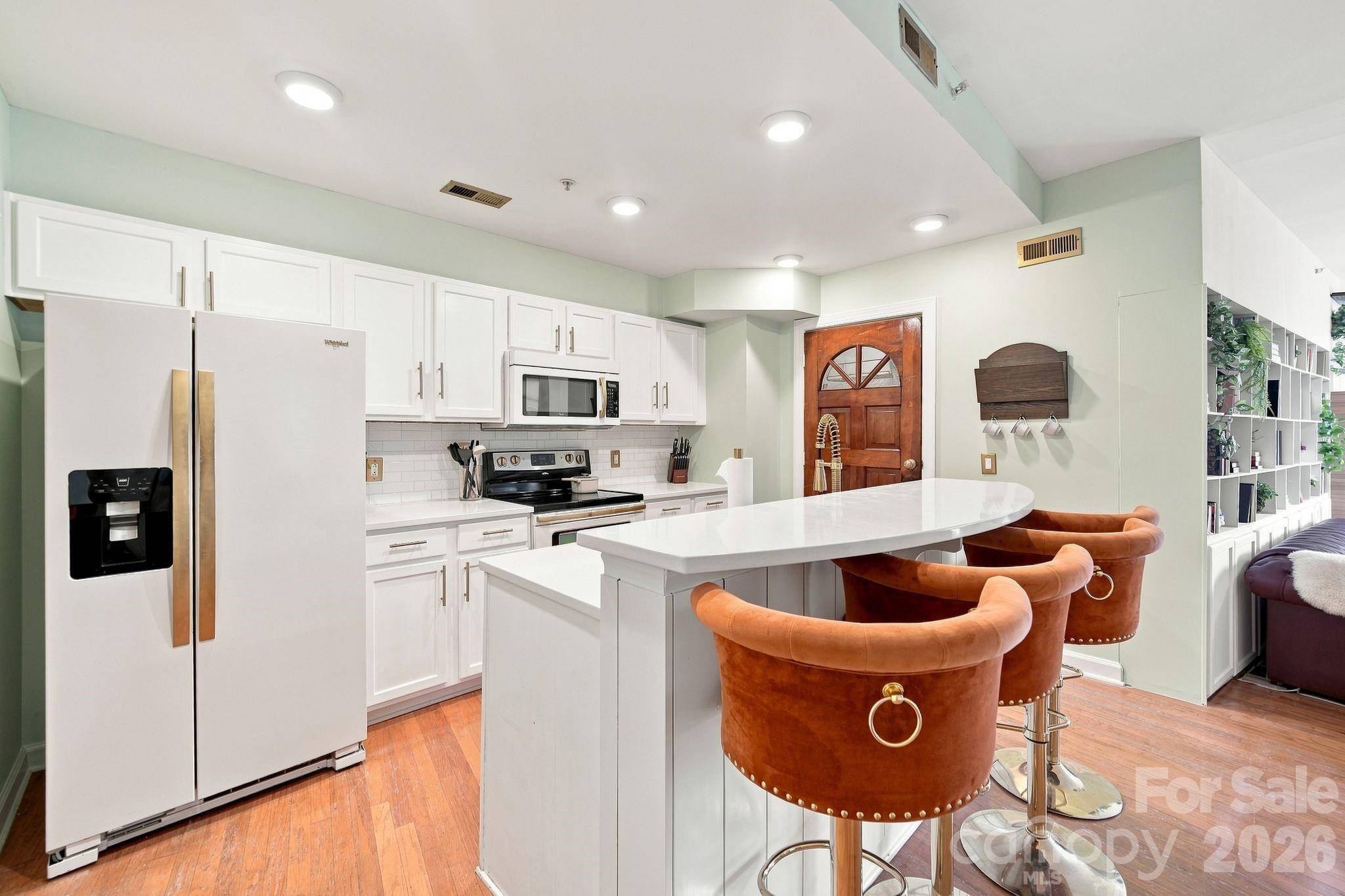 718 W Trade ST #808, Charlotte, NC 28202