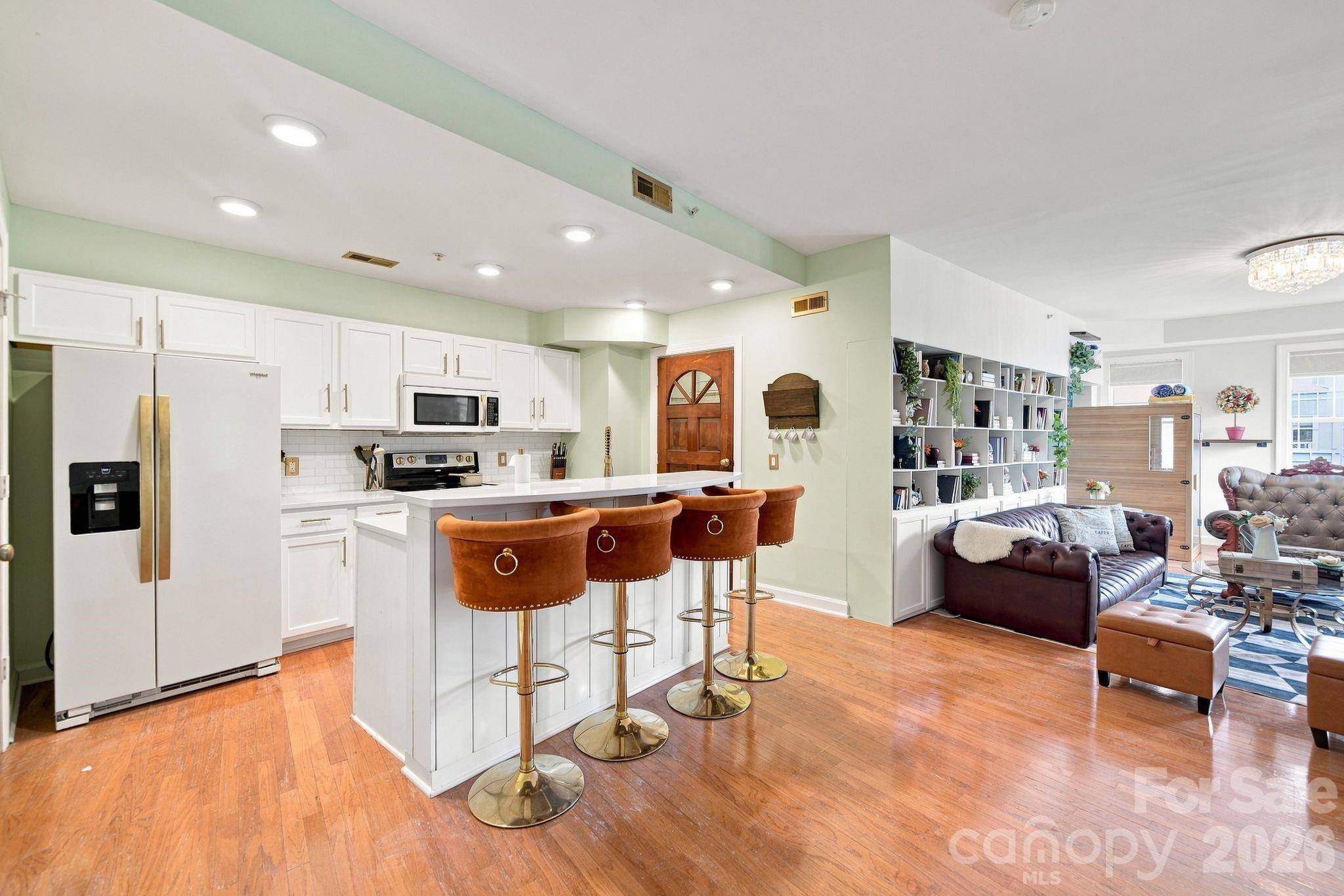 718 W Trade ST #808, Charlotte, NC 28202