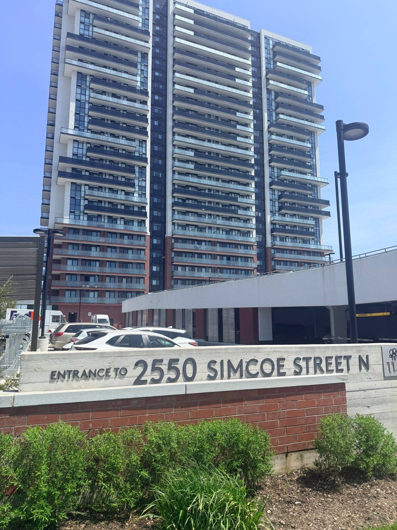 2550 Simcoe ST N #1501, Oshawa, ON L1L 0R5