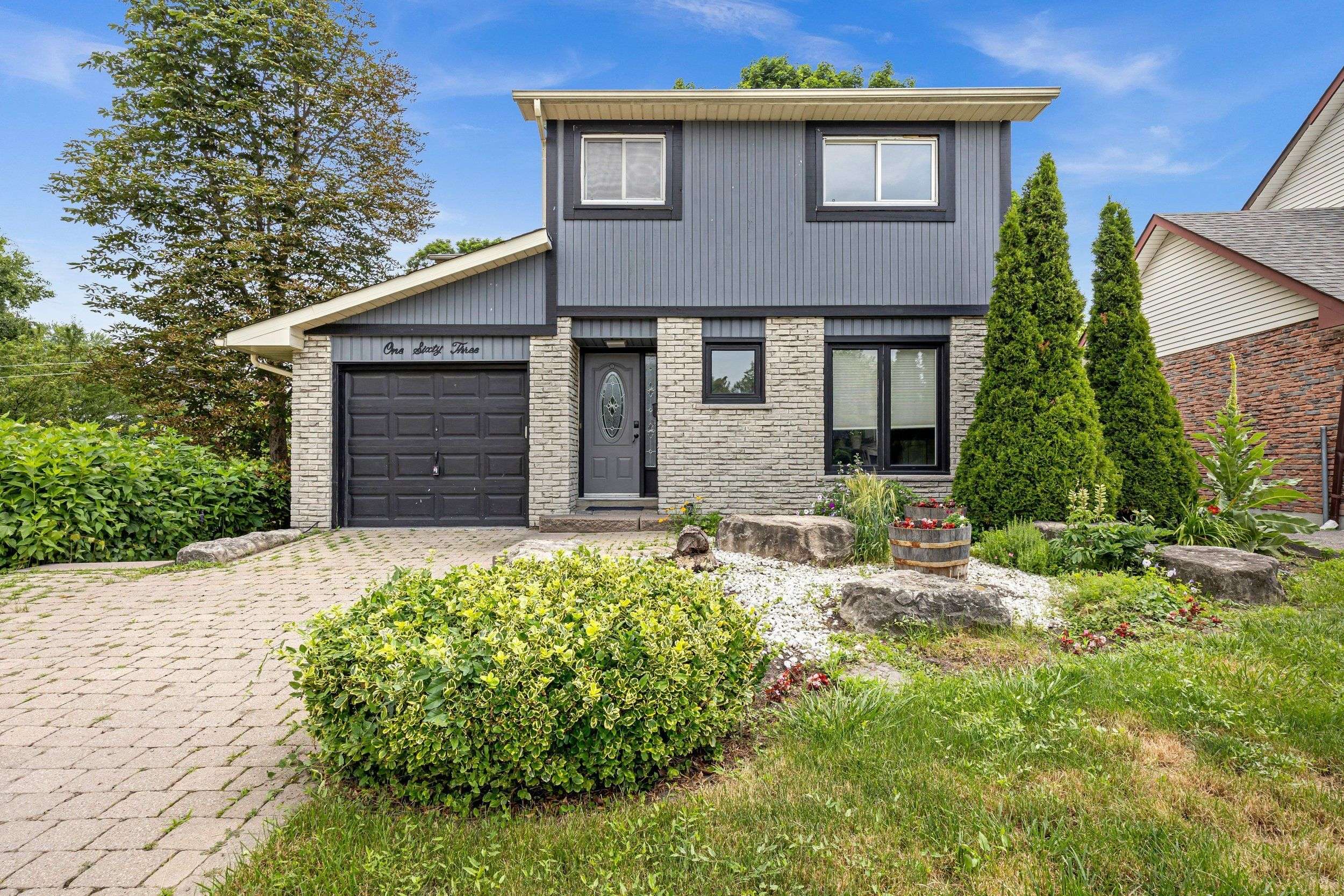 163 Brunswick CT, Oshawa, ON L1H 7R6