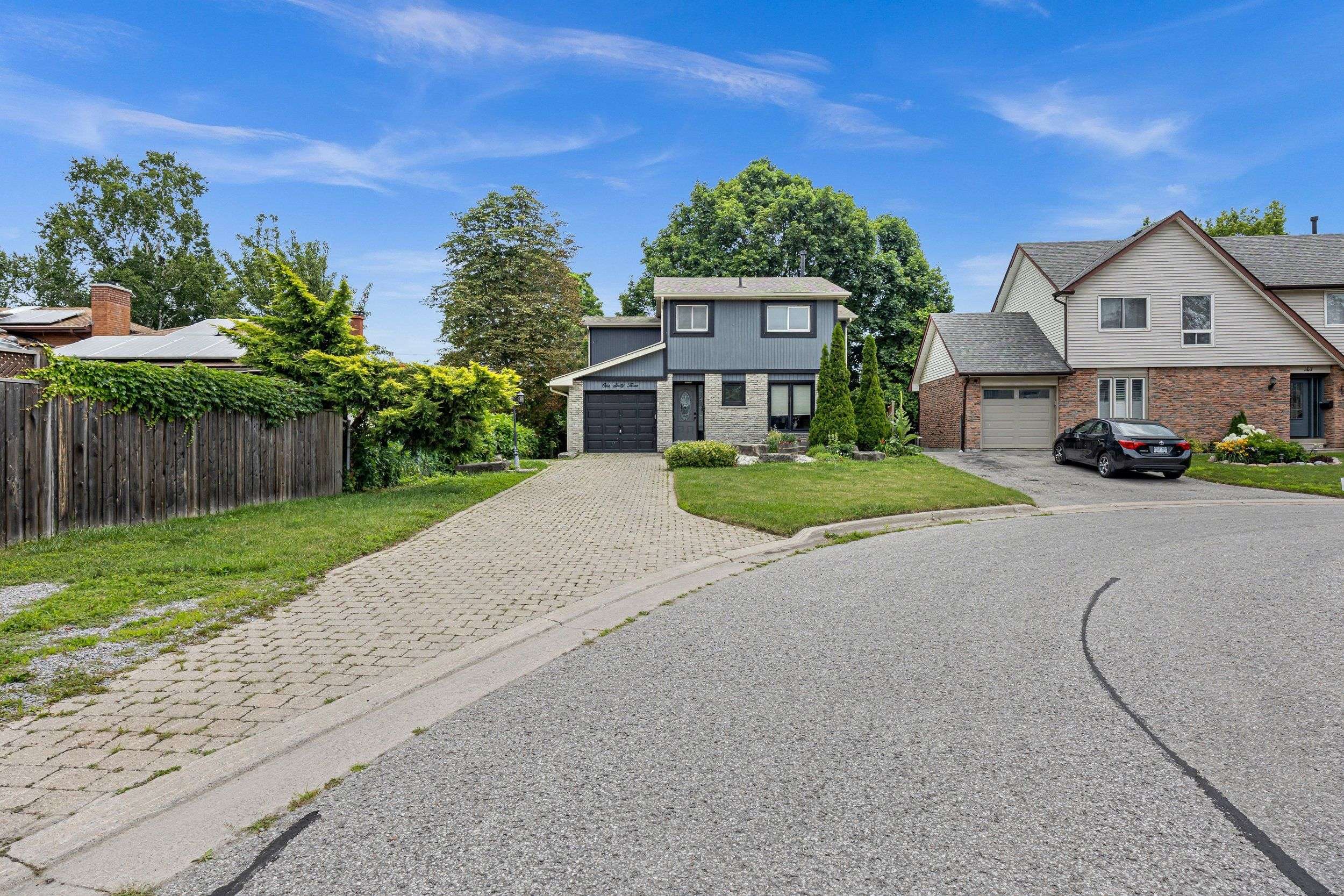 163 Brunswick CT, Oshawa, ON L1H 7R6