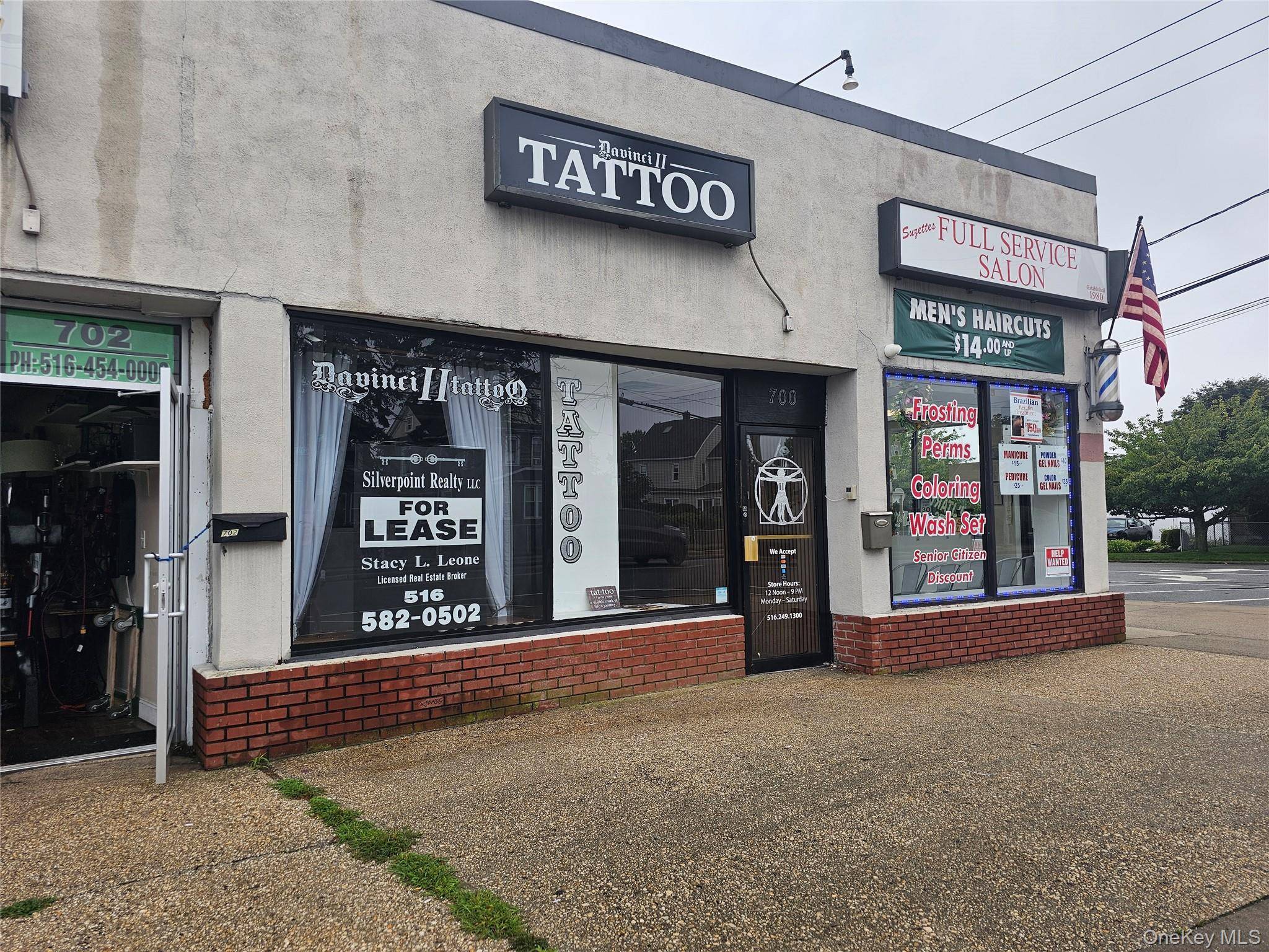 698-706 Main ST, Farmingdale, NY 11735