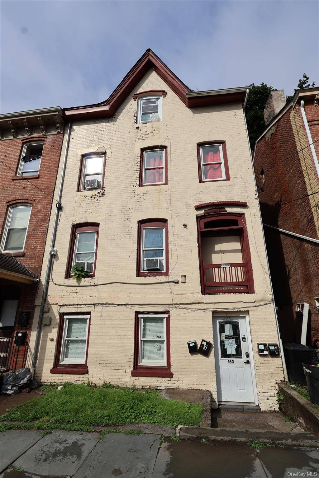 163 Chambers ST #1, Newburgh, NY 12550