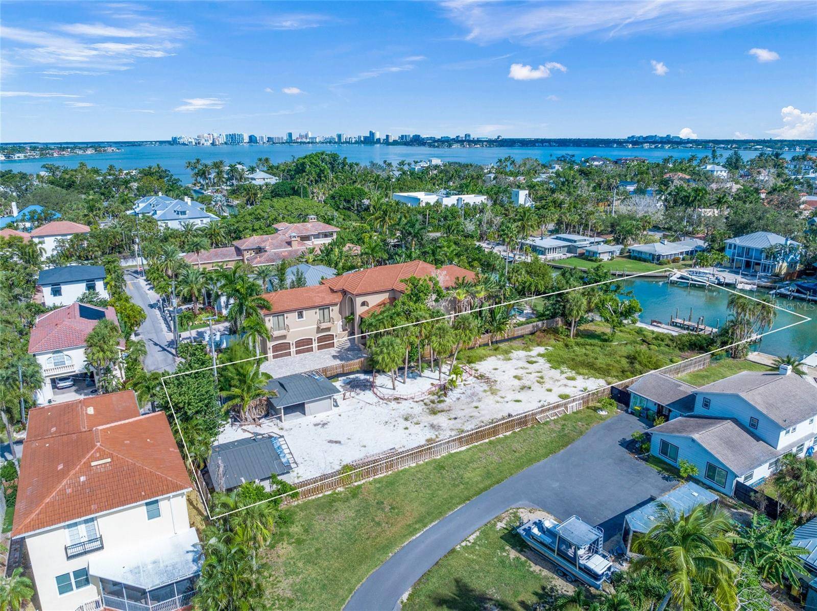 3601 WHITE LN, Sarasota, FL 34242