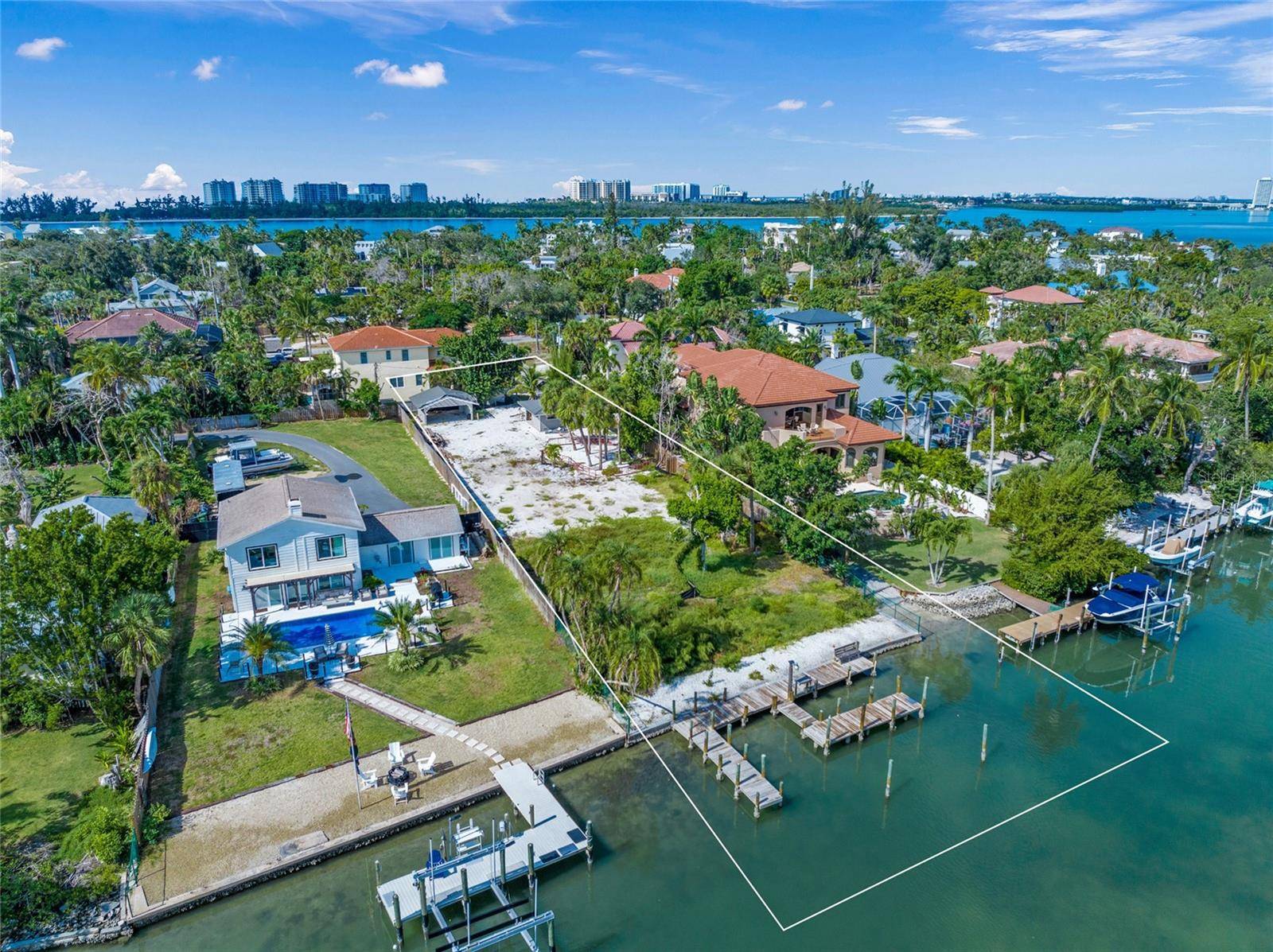 3601 WHITE LN, Sarasota, FL 34242