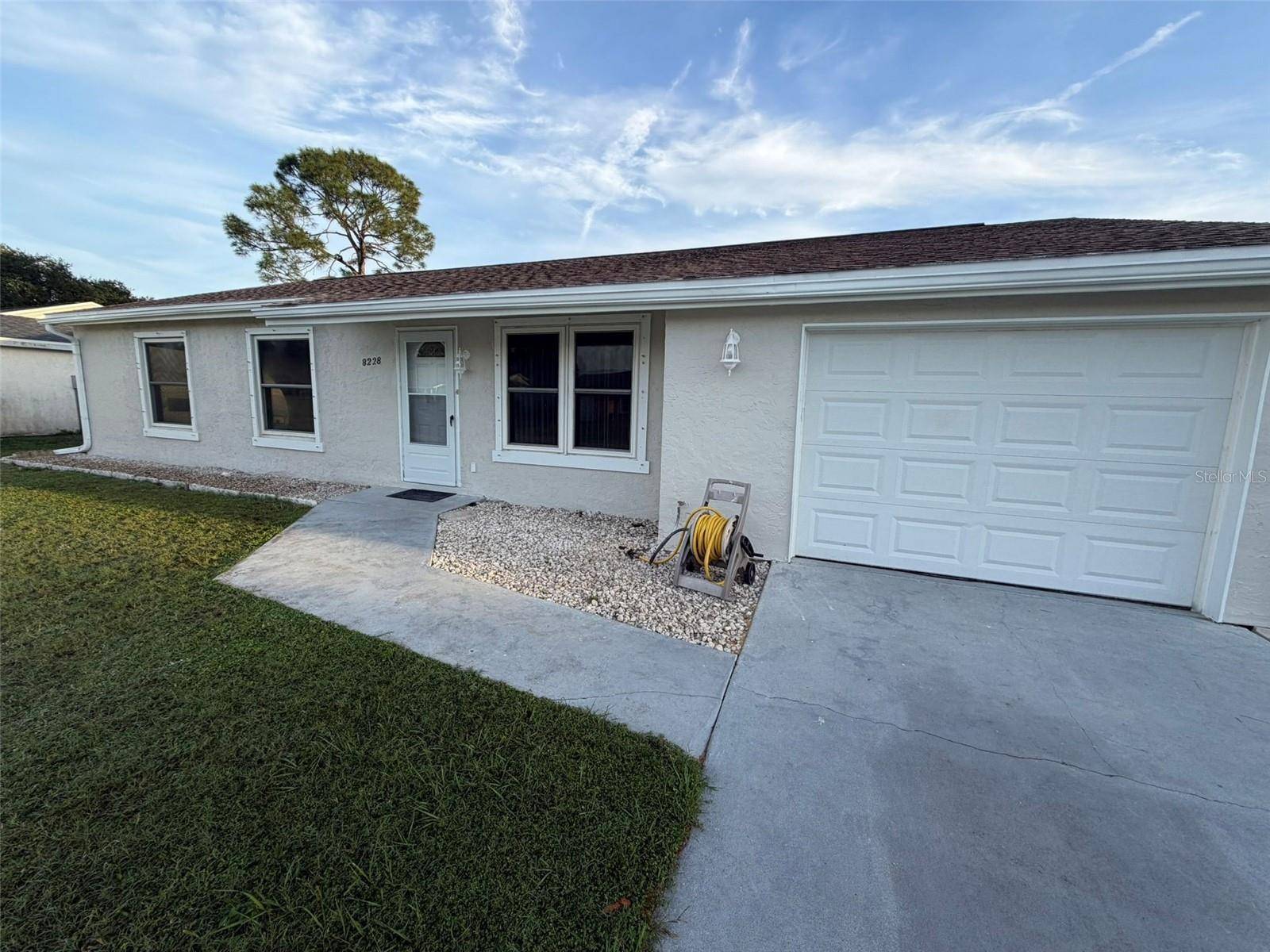 8228 SAN JACINTO AVE, North Port, FL 34287