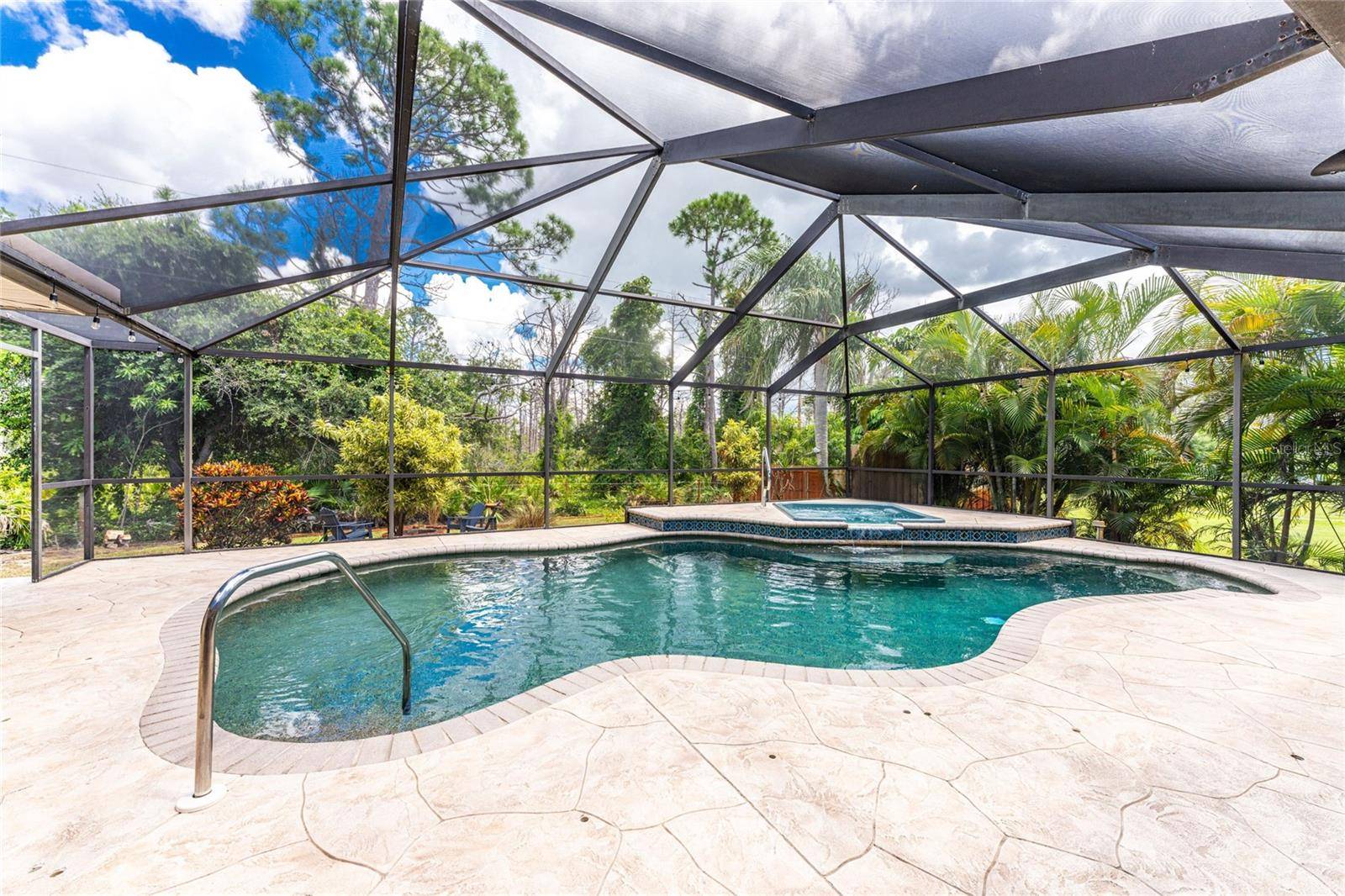 1087 BAY HARBOR DR, Englewood, FL 34224