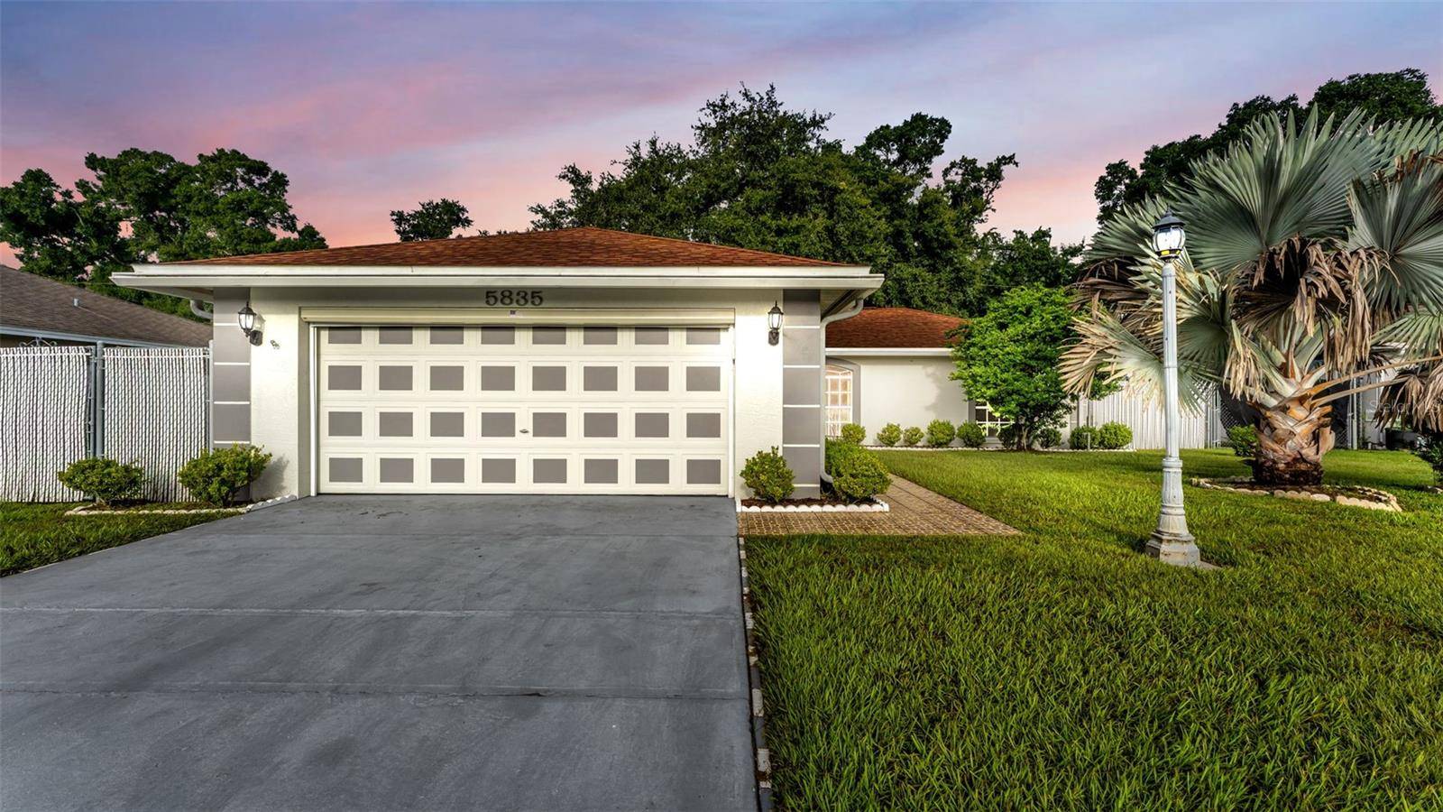 5835 DAUGHTERY DOWNS LOOP, Lakeland, FL 33809