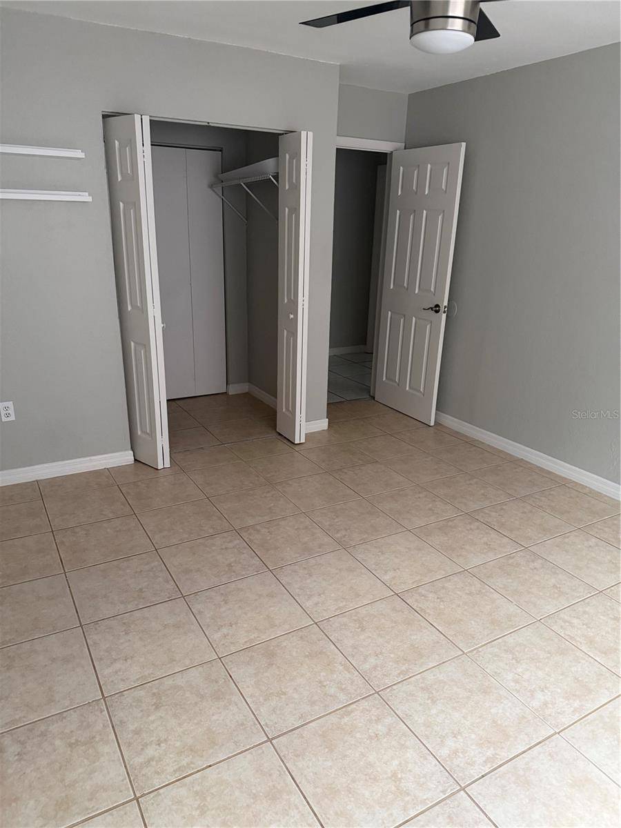 916 LAKE DESTINY RD #H, Altamonte Springs, FL 32714