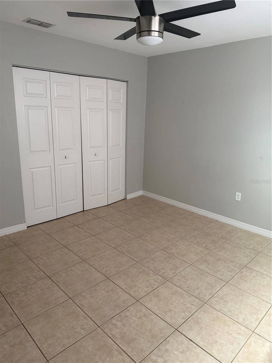 916 LAKE DESTINY RD #H, Altamonte Springs, FL 32714