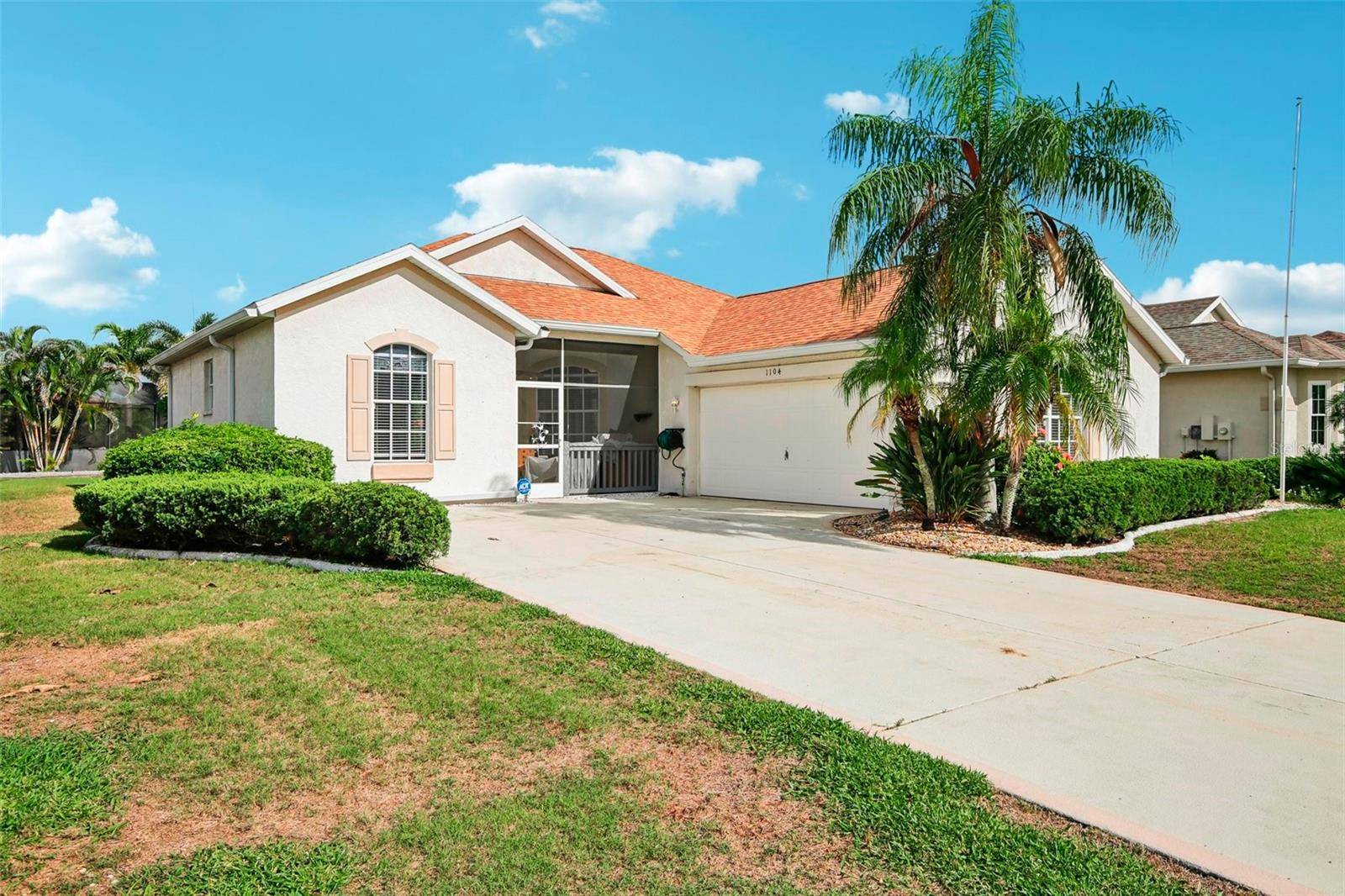 1104 VILLEROY DR, Sun City Center, FL 33573