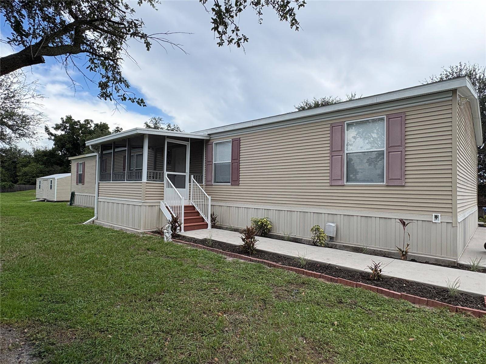 7310 RIVERVIEW DR, Riverview, FL 33578