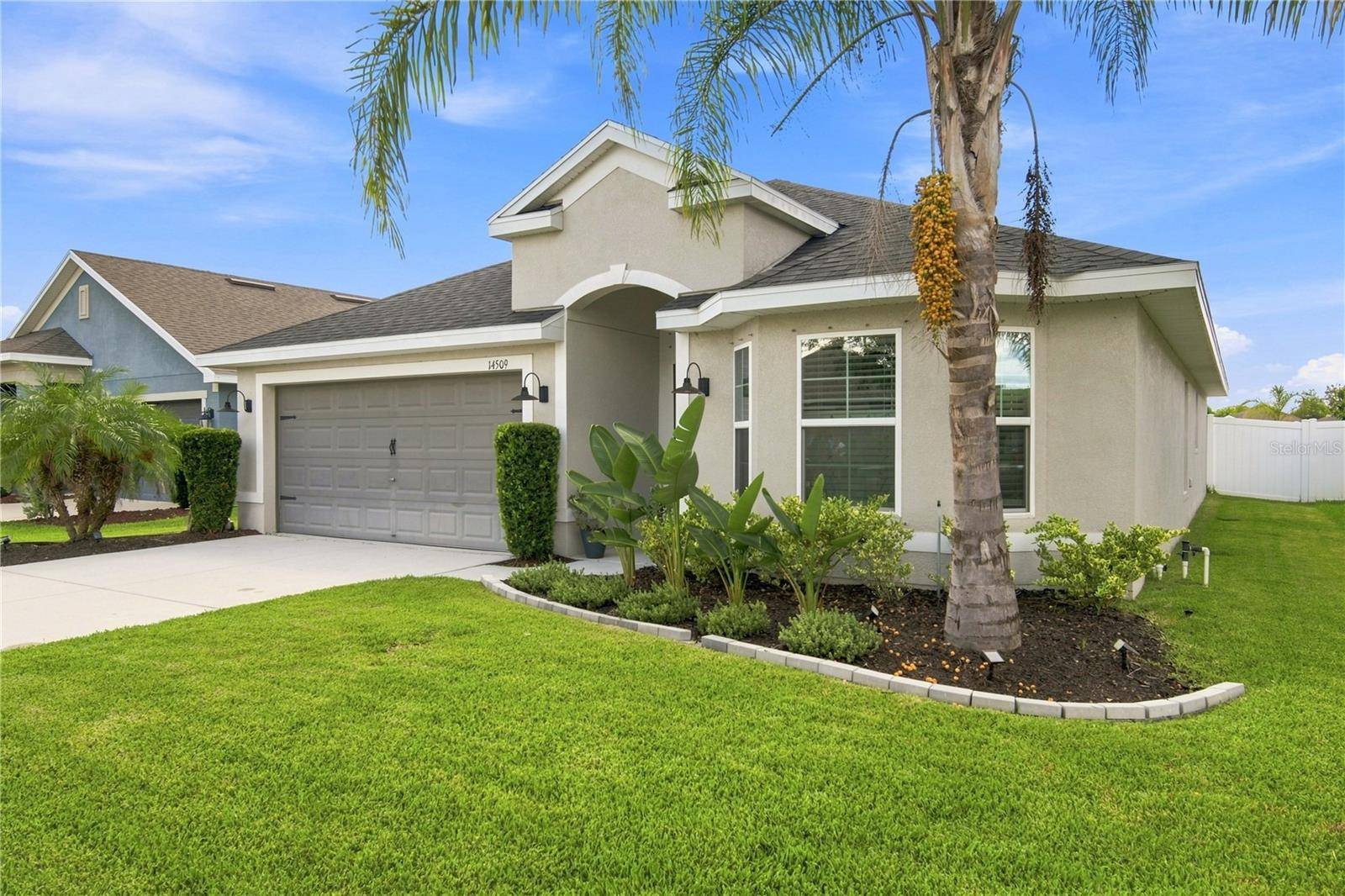 14509 SCOTTBURGH GLEN DR, Wimauma, FL 33598