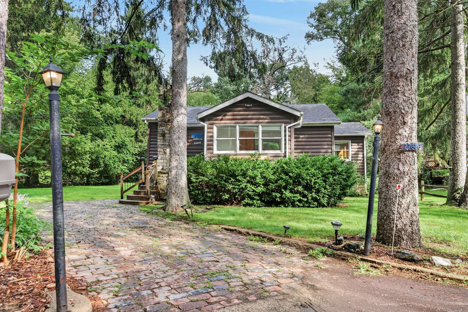27686 W Rowe AVE, Spring Grove, IL 60081