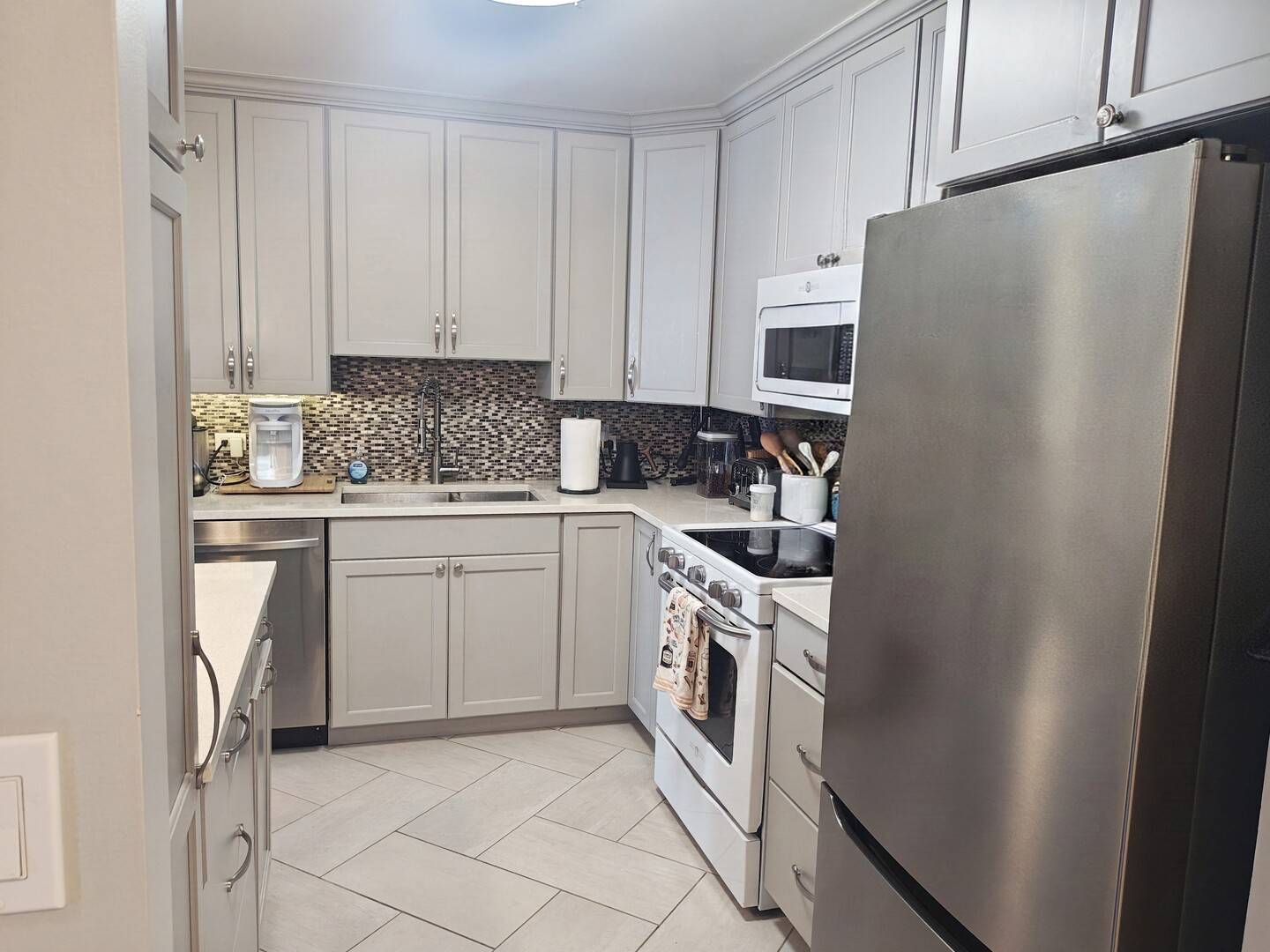 70 W Huron ST #1507, Chicago, IL 60654
