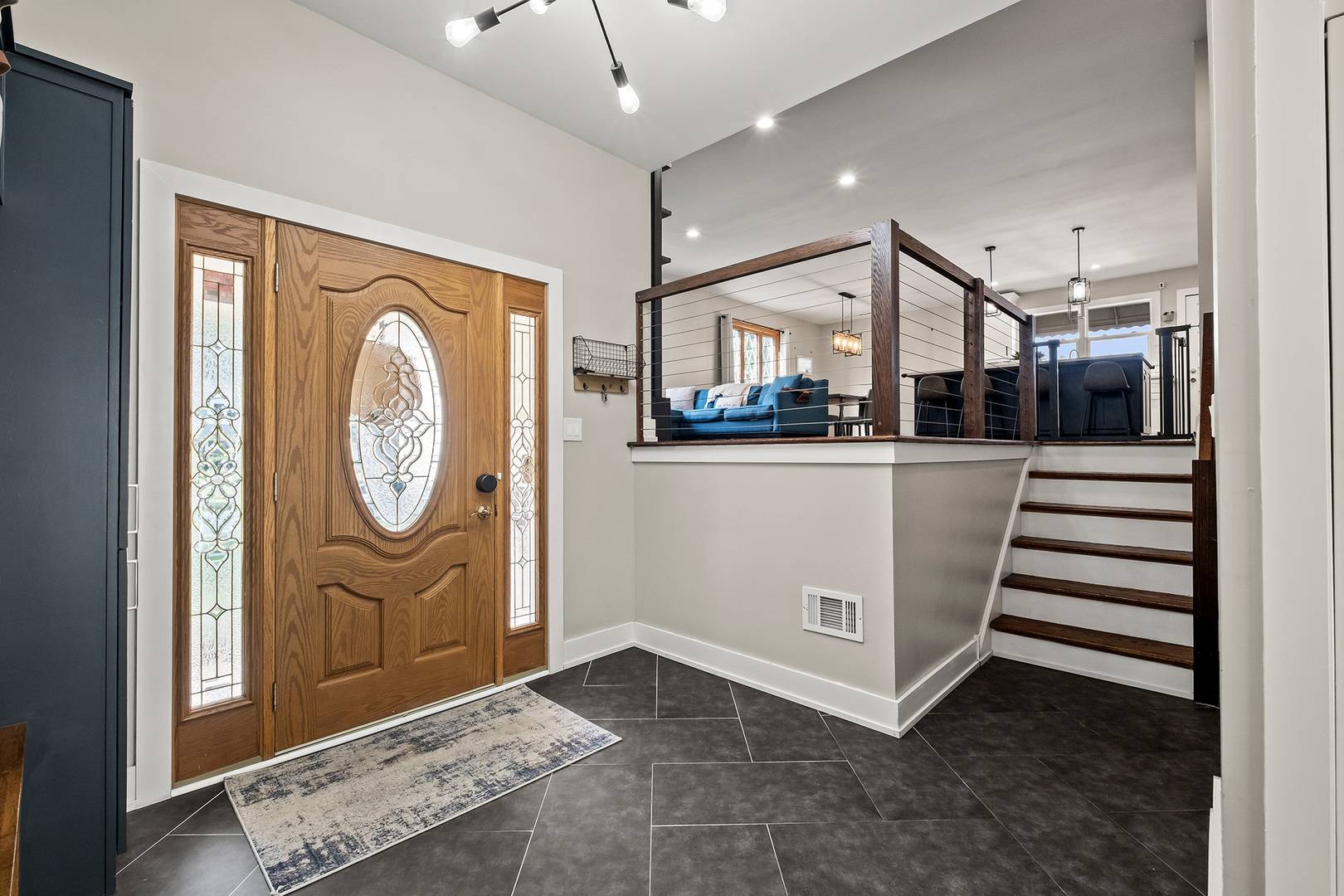 18W076 71st ST, Darien, IL 60561