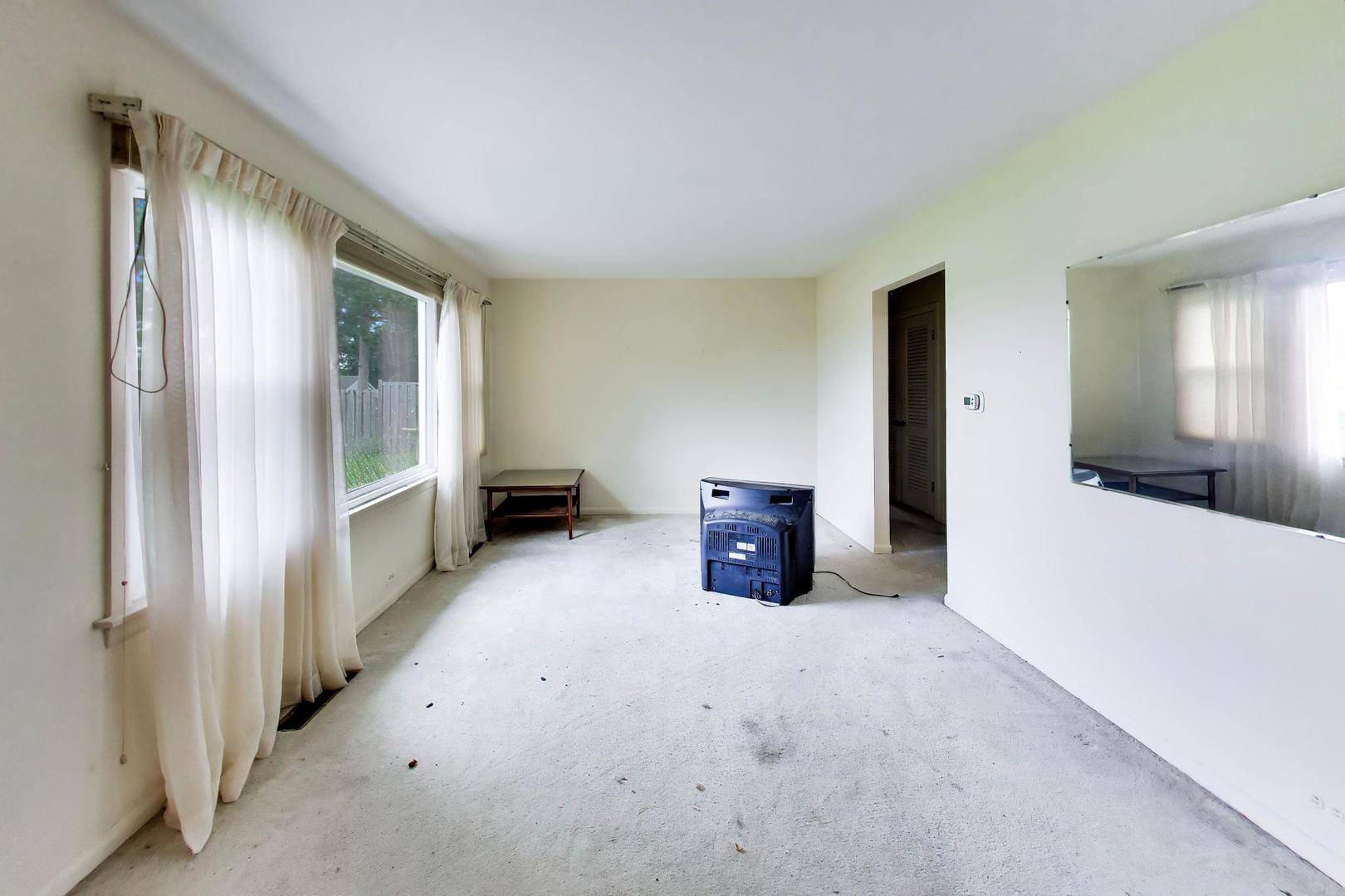 2331 Dundee RD, Northbrook, IL 60062