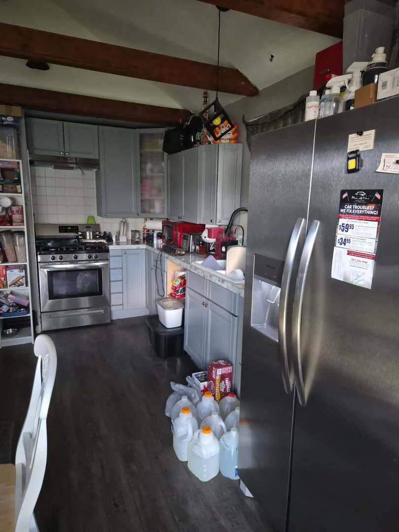714 S 5th ST, Clinton, IA 52732