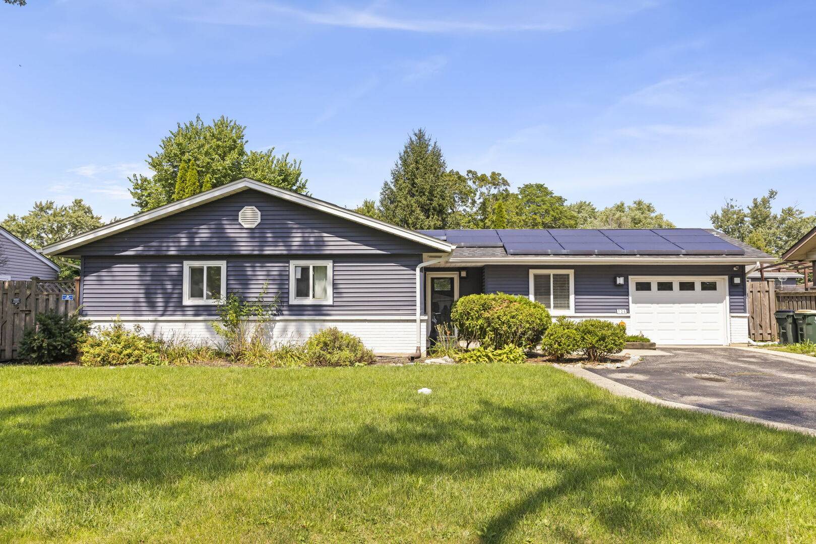 724 E Baldwin RD, Palatine, IL 60074