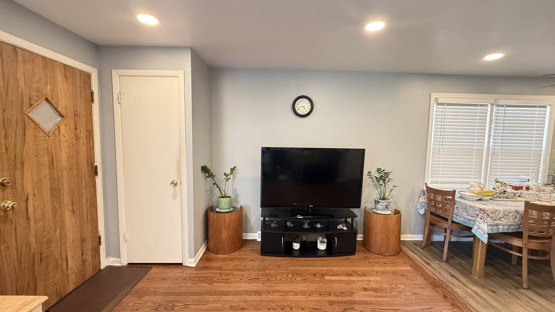 3717 W 51st ST, Chicago, IL 60632
