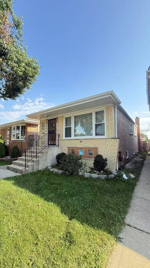 3717 W 51st ST, Chicago, IL 60632