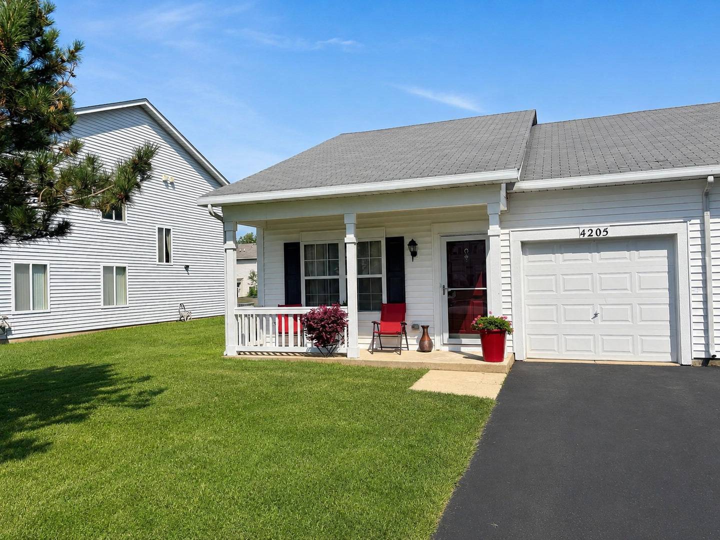 4205 Dillon ST, Plano, IL 60545