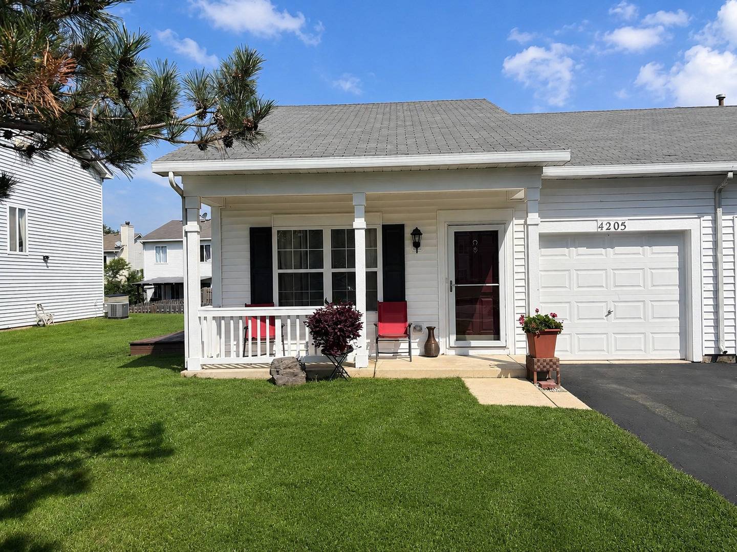 4205 Dillon ST, Plano, IL 60545