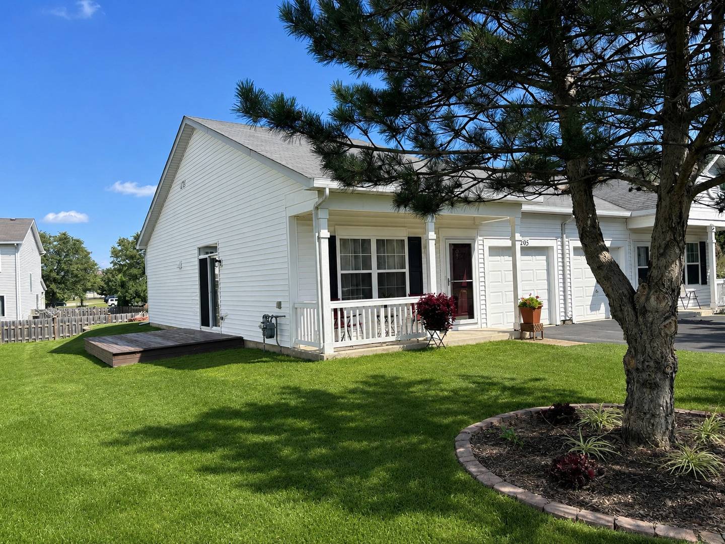 4205 Dillon ST, Plano, IL 60545