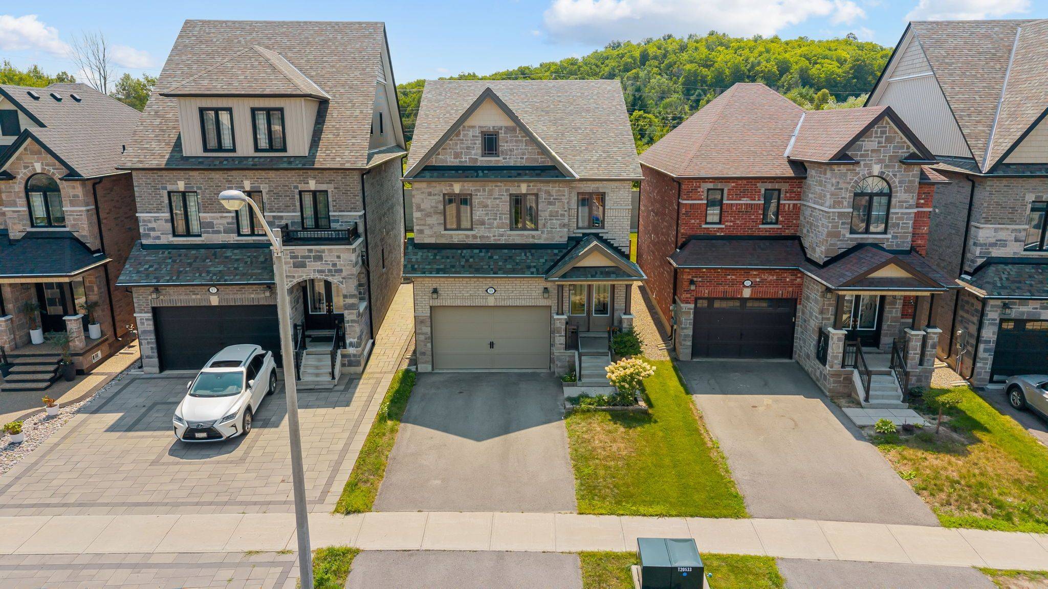 99 Walker BLVD, New Tecumseth, ON L9R 1A5