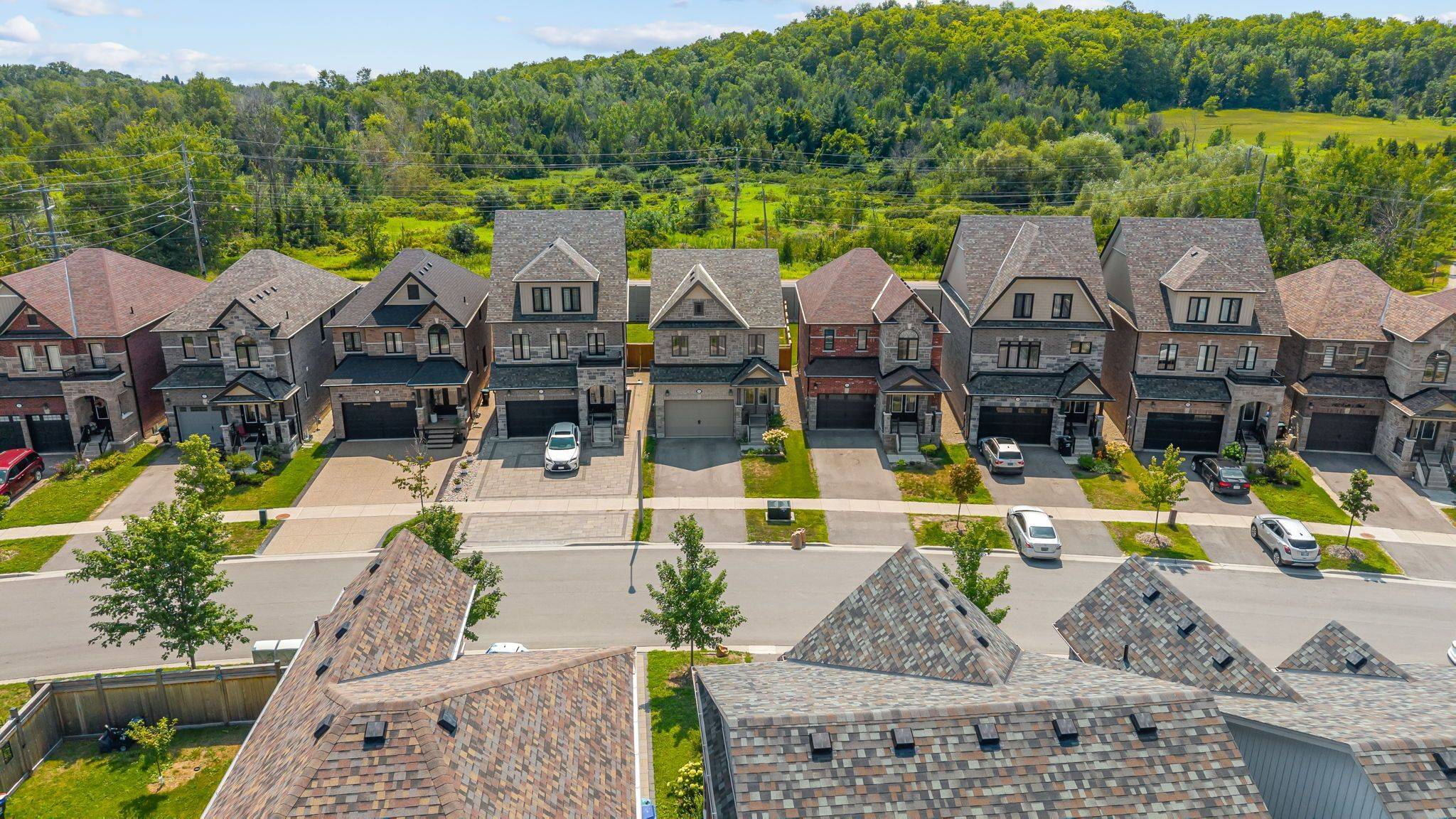 99 Walker BLVD, New Tecumseth, ON L9R 1A5