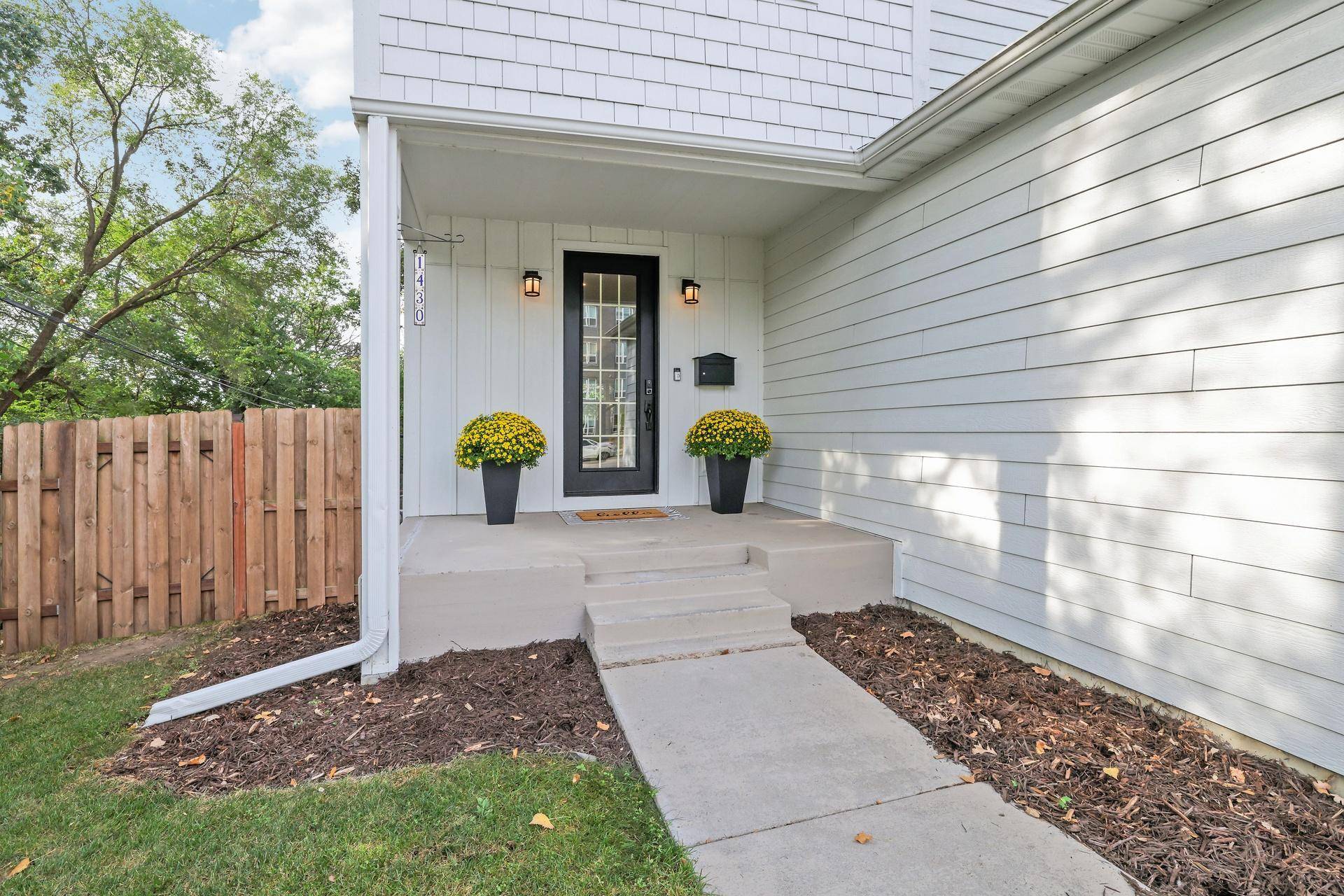 1430 Division ST, Hopkins, MN 55343
