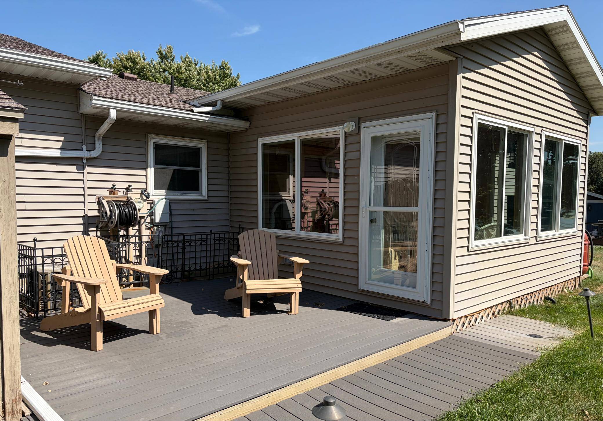 3925 8th ST NE, Willmar, MN 56201